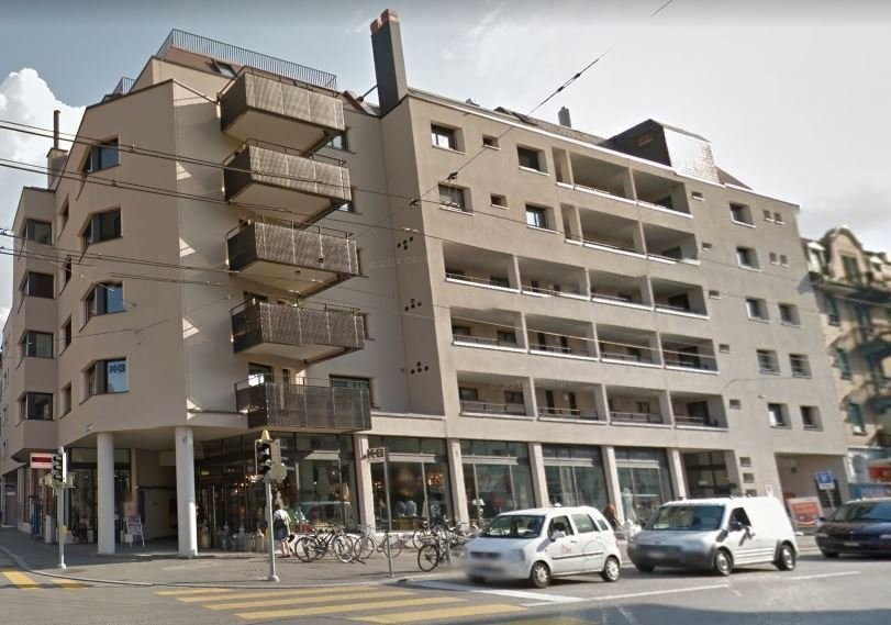 Posto auto coperto per biciclette