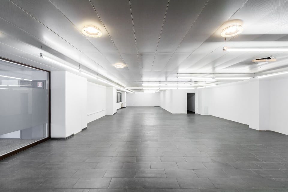 275m² industrial object