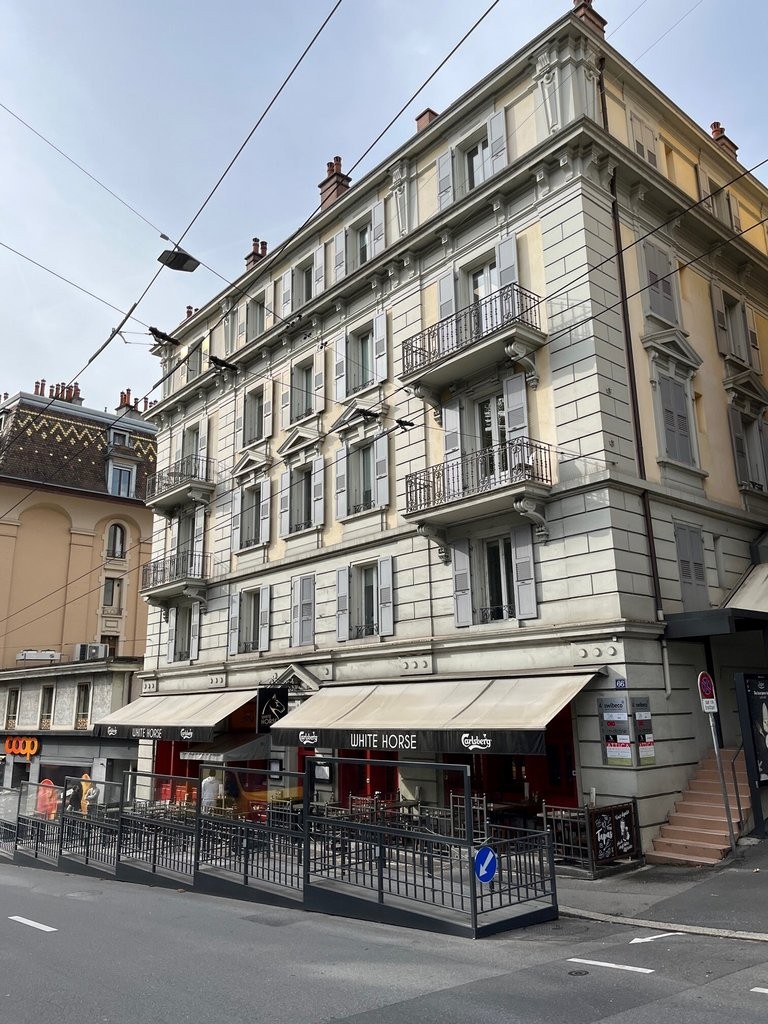 2 rooms mansard, foto 2 di 3