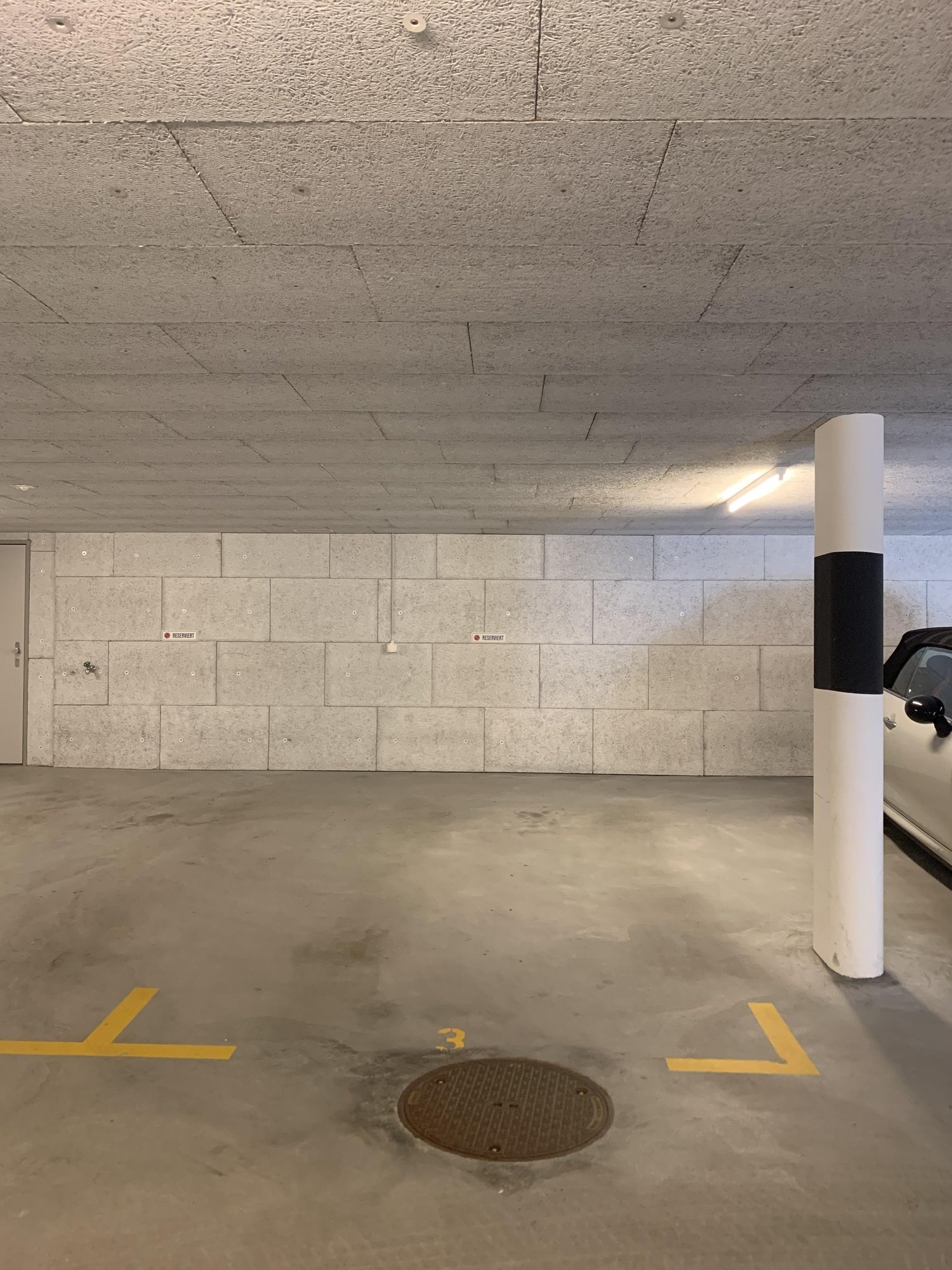 Posto auto disponibile, foto 1 di 2