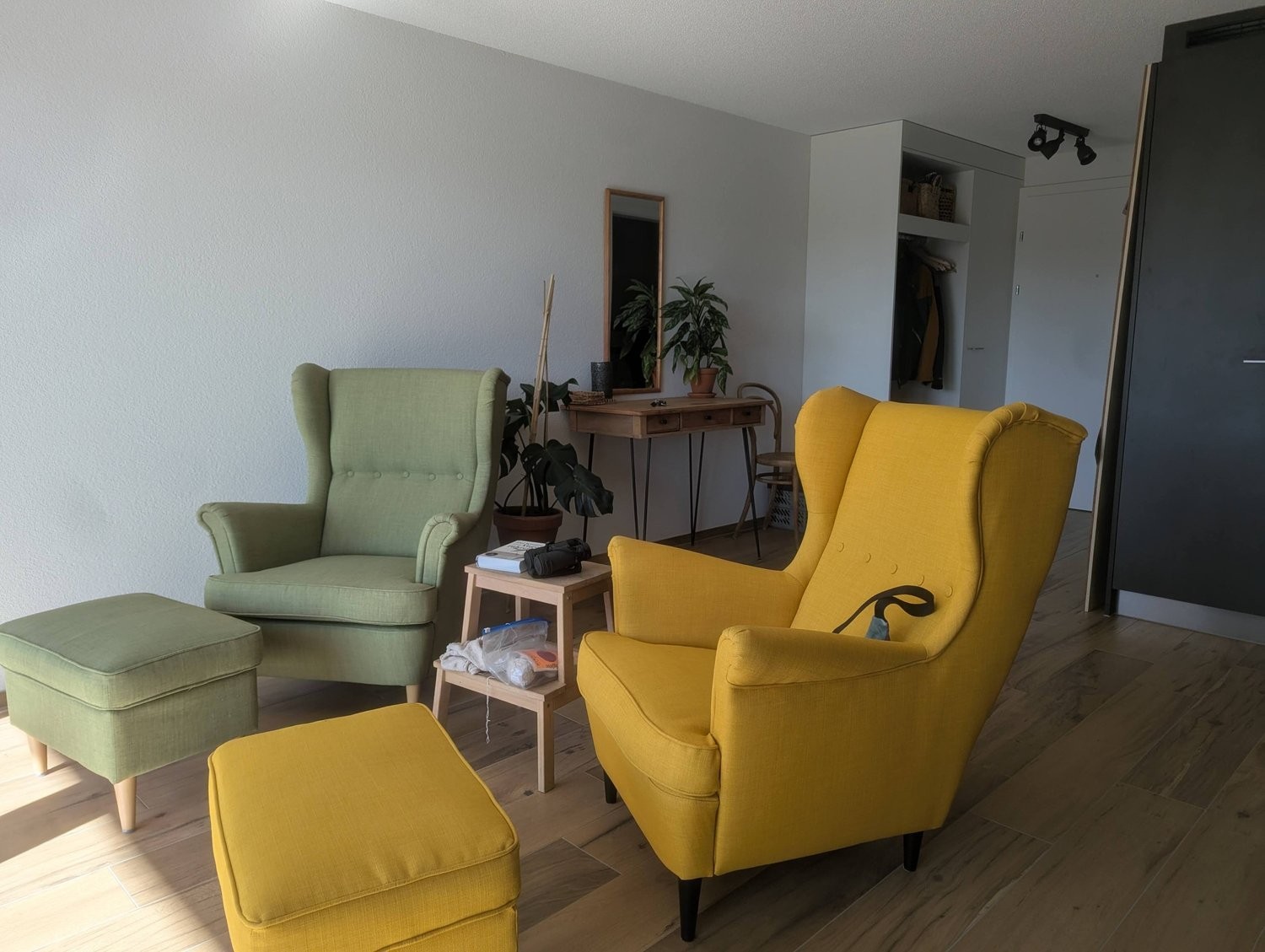 Appartamento arredato di 4 ½ locali, foto 2 di 10