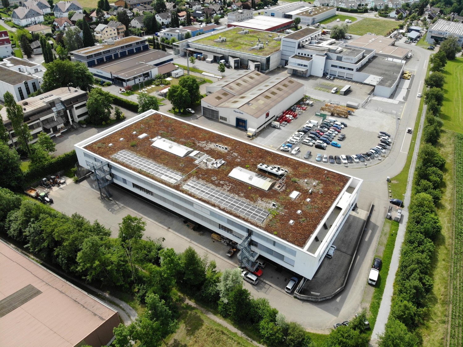 Locale di magazzino di 100m²