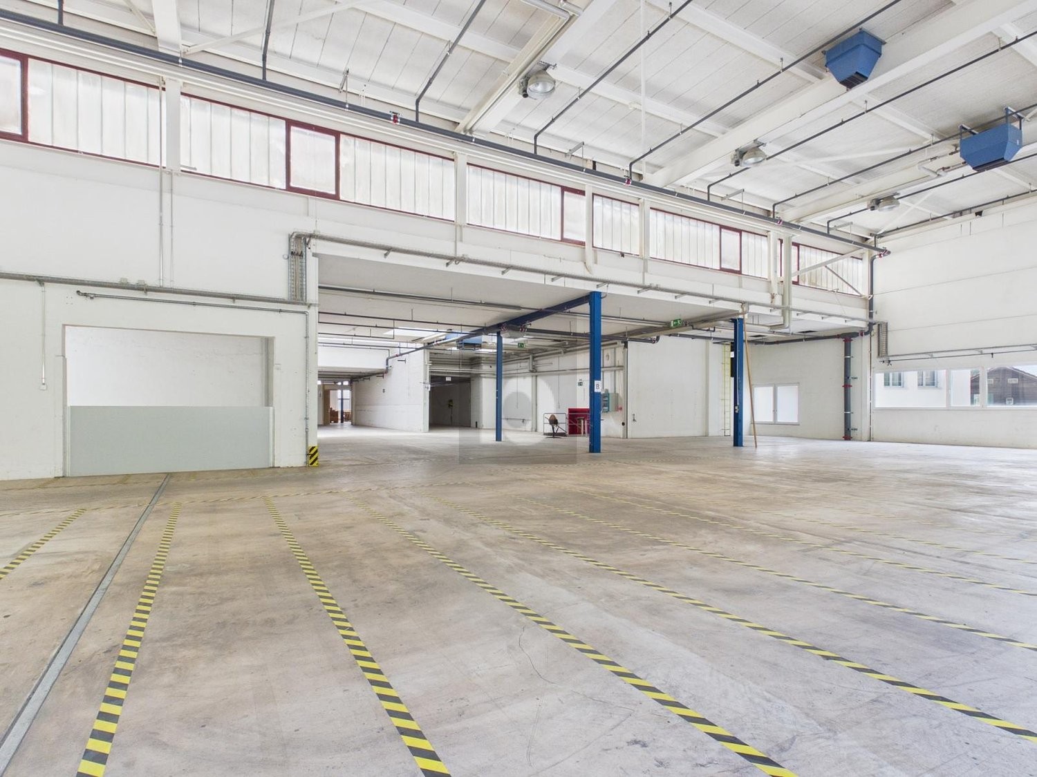 1336m² industrial object
