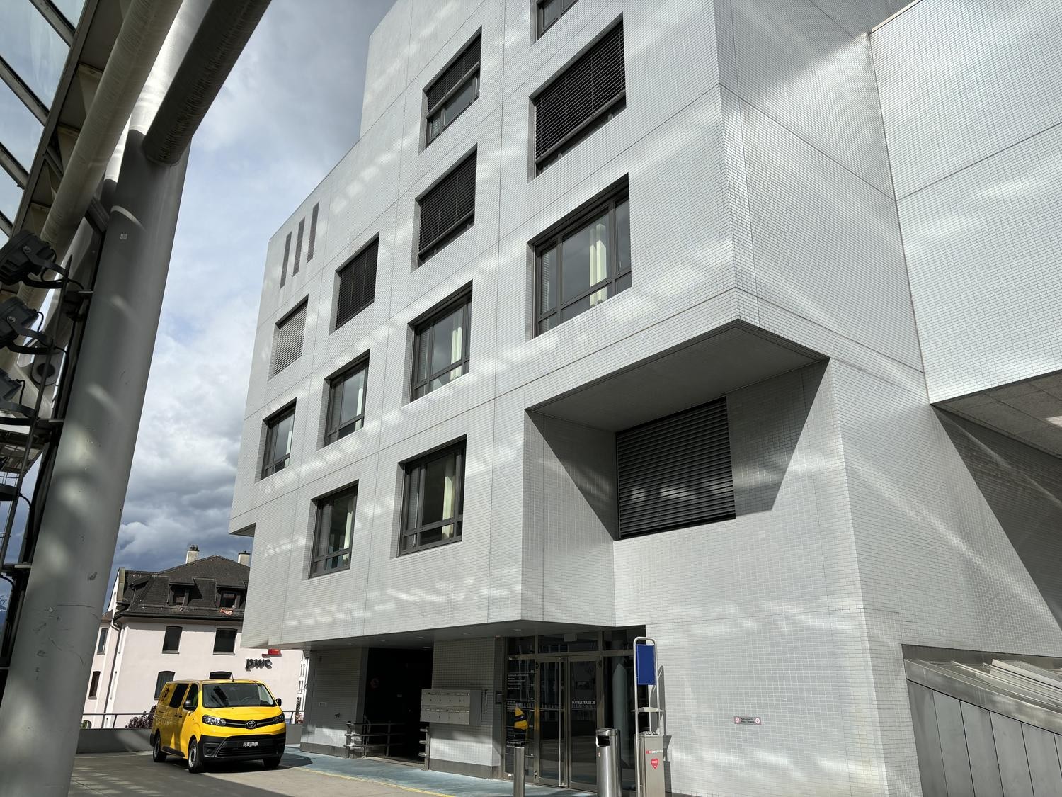 Locale di deposito di 147m²