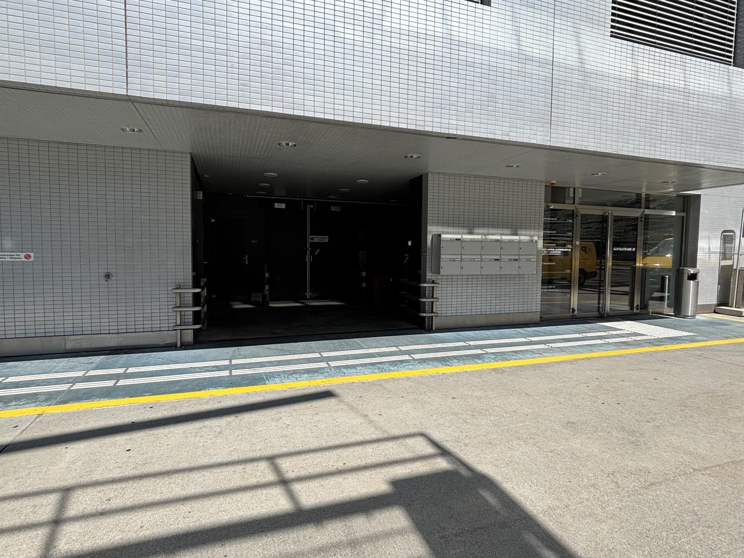 Locale di deposito di 147m²