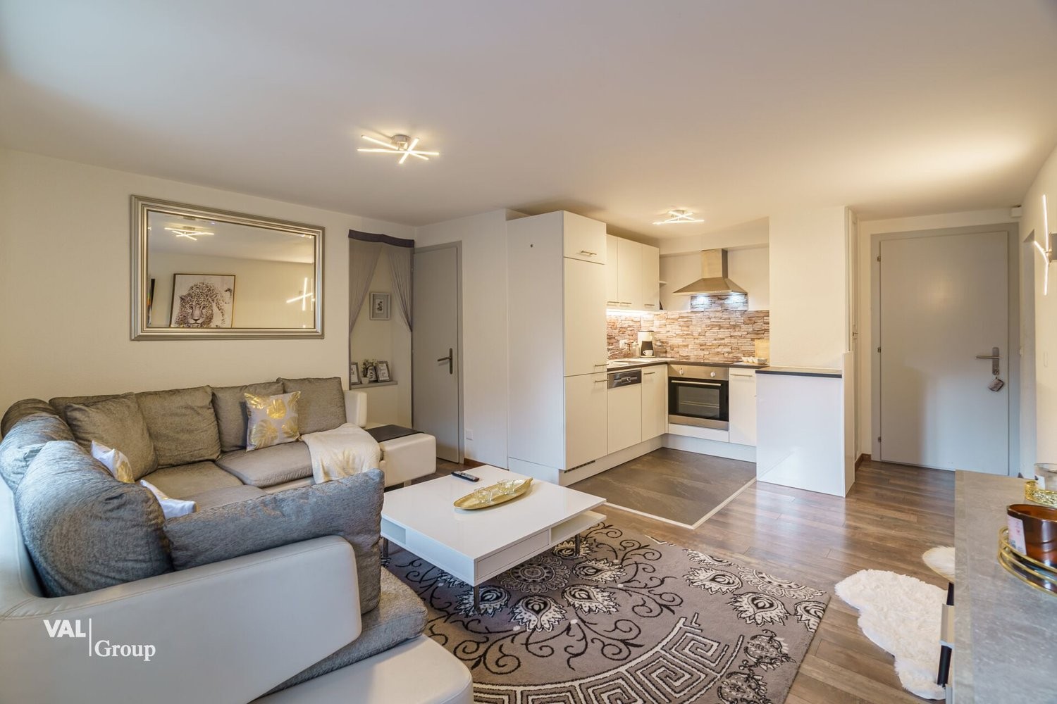 appartamento arredato di 2 ½ locali, foto 1 di 10