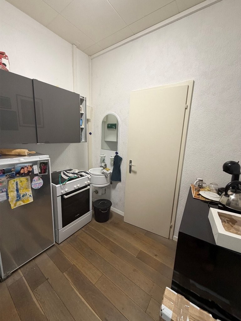 negozio di 60m²