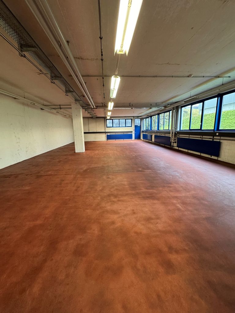 380m² commerciale
