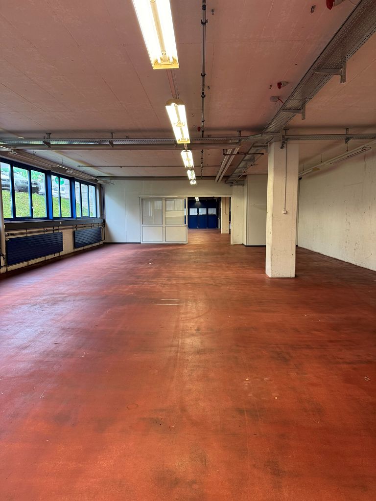 380m² commerciale