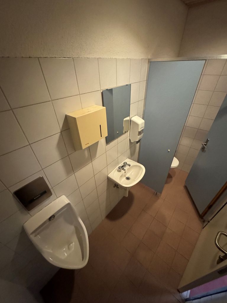 380m² commerciale
