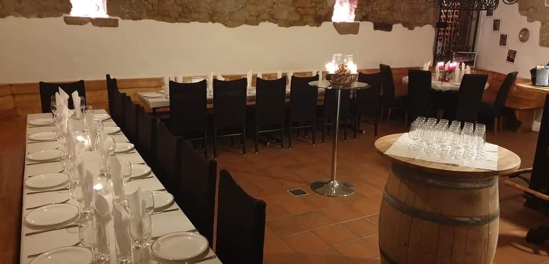 Bar, foto 1 di 4