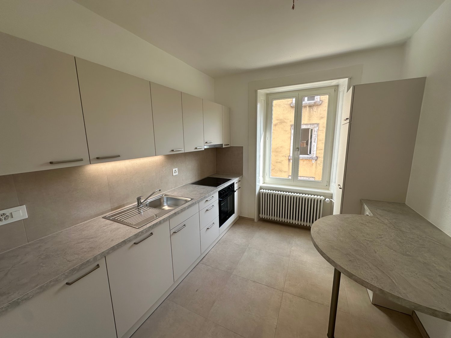 Appartamento di 4 locali, foto 1 di 6