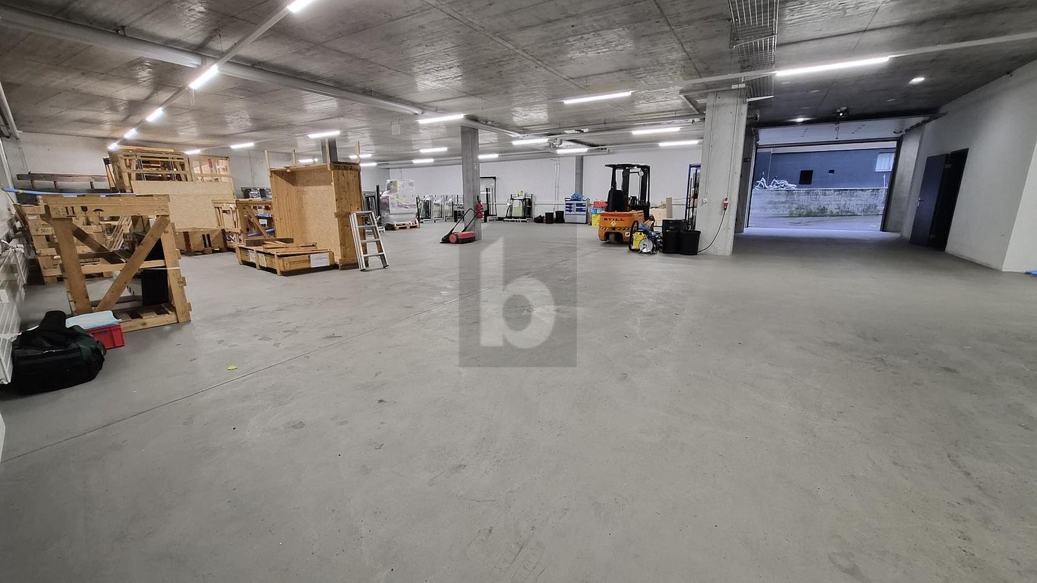 517m² oggetto industriale