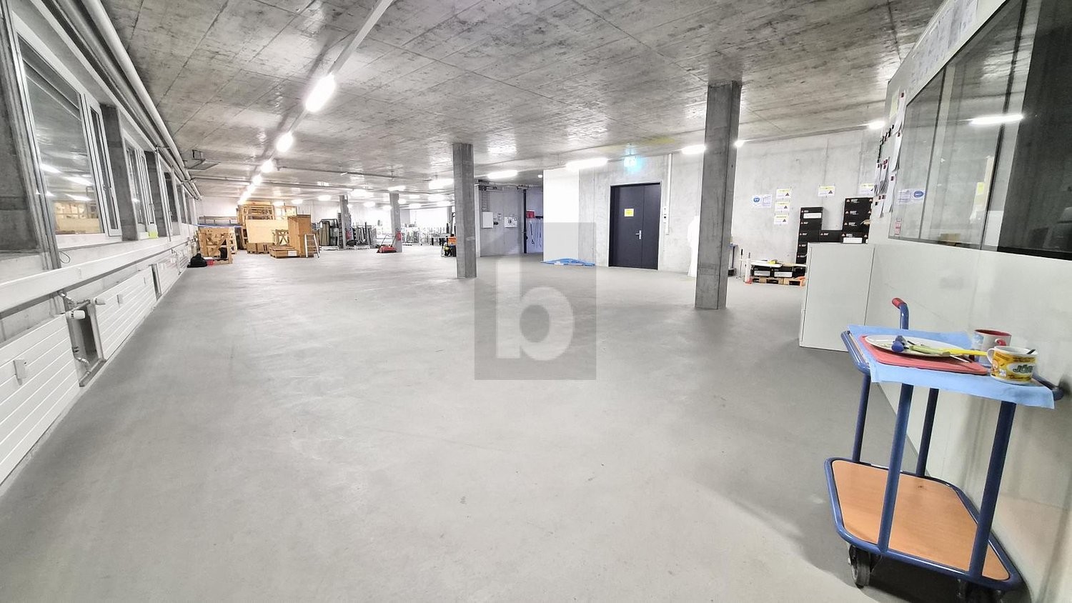 517m² oggetto industriale