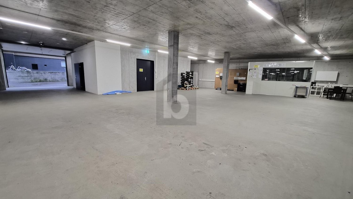 517m² oggetto industriale