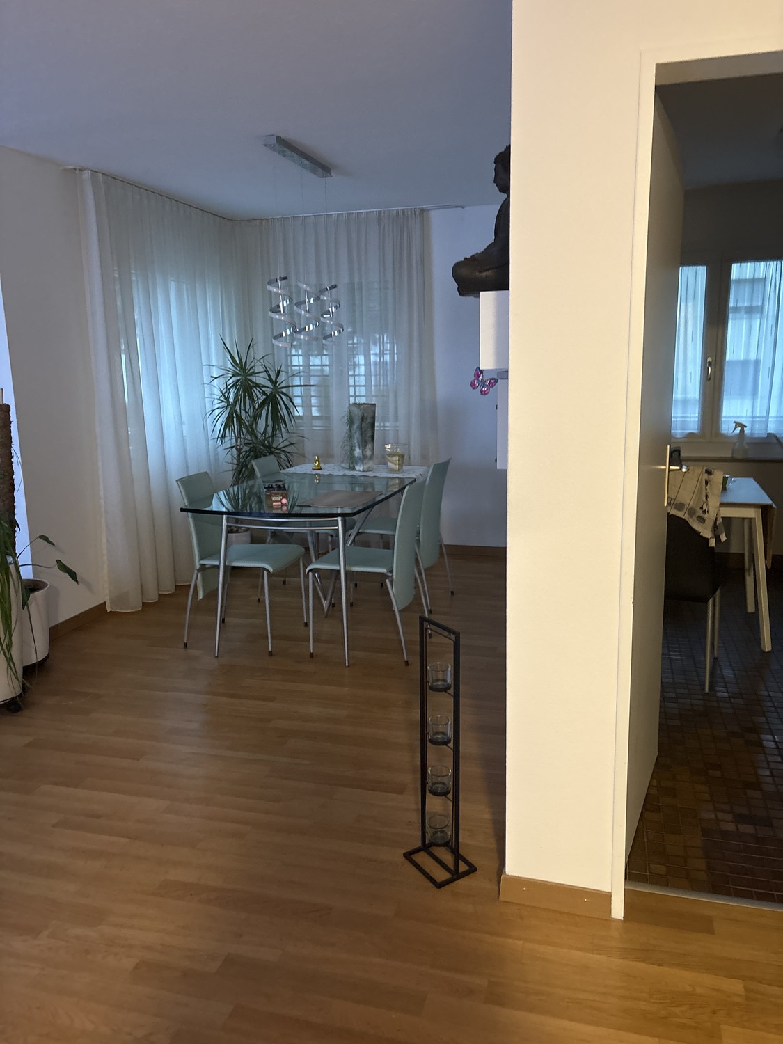 Appartamento di 2 ½ locali, foto 2 di 3