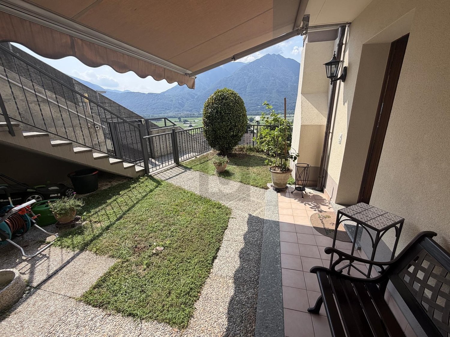 5 ½ rooms duplex house, foto 3 di 4