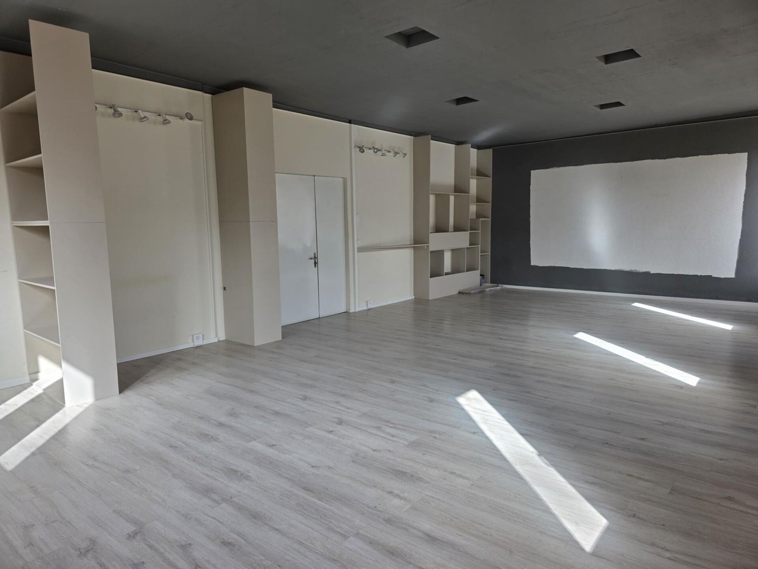 62m² ufficio, foto 2 di 5