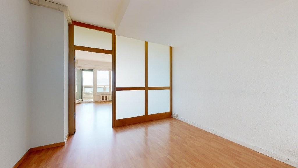 332m² commercial, foto 2 di 10