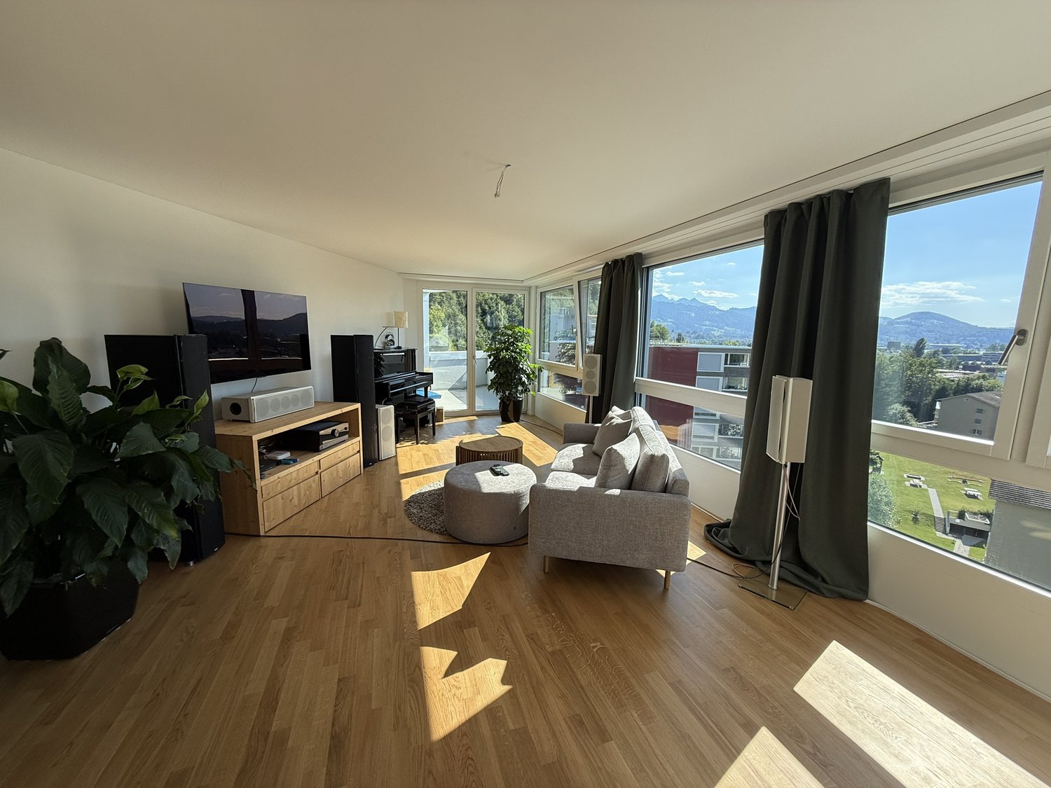 Appartamento arredato di 4 ½ locali, foto 4 di 10