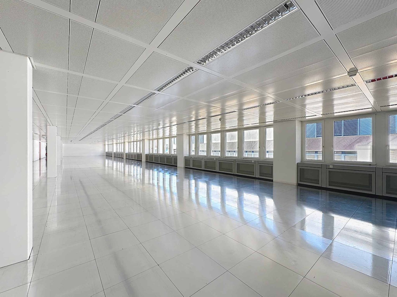 1262m² commerciale, foto 3 di 10