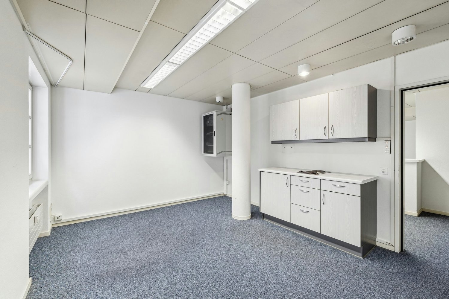 475m² ufficio, foto 7 di 10