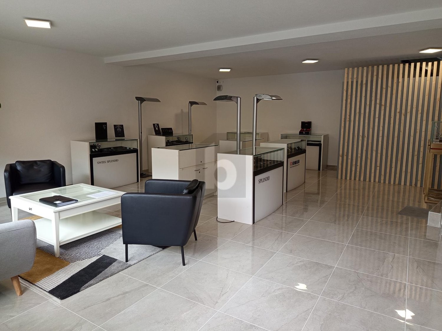 150m² office