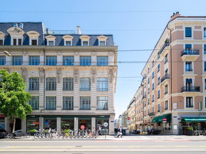 196m² arcade, foto 1 di 10