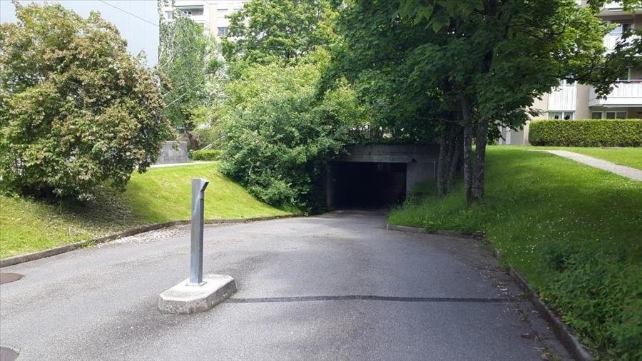 Parcheggio per biciclette coperto