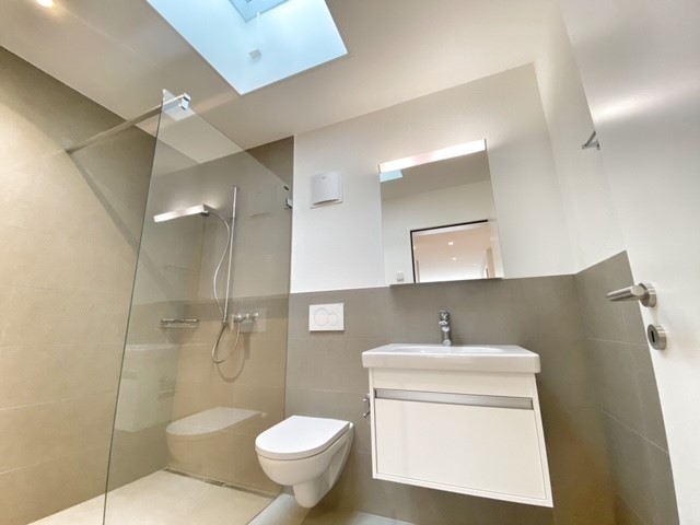 Appartamento attico di 3 ½ locali, foto 4 di 8