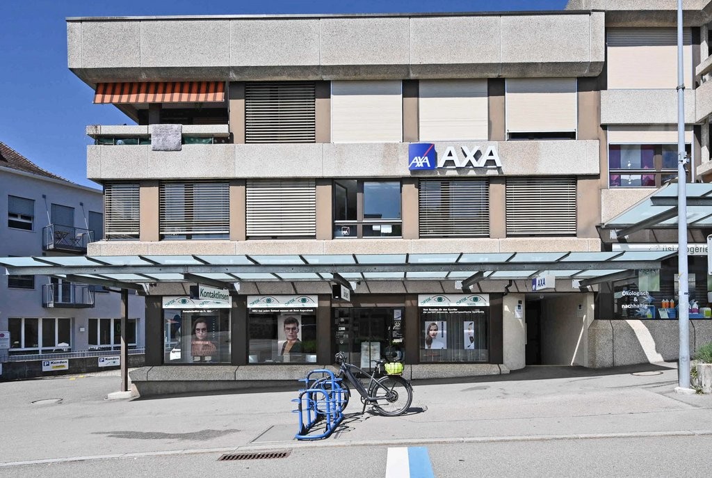 Posto auto coperto per moto