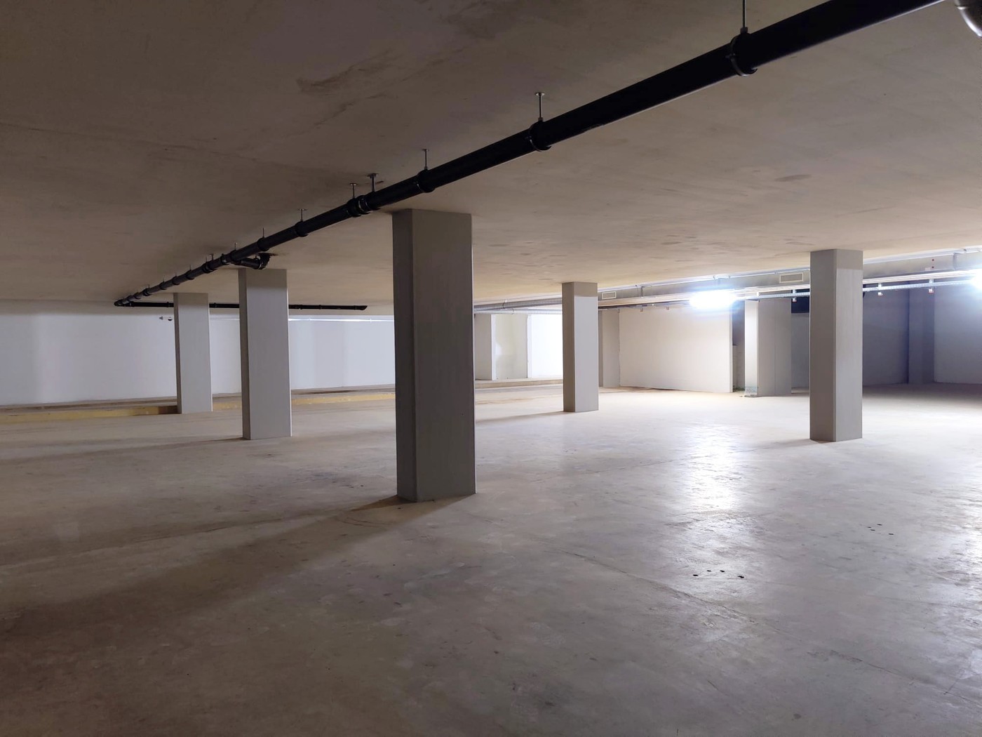 585-585m² vano cantina