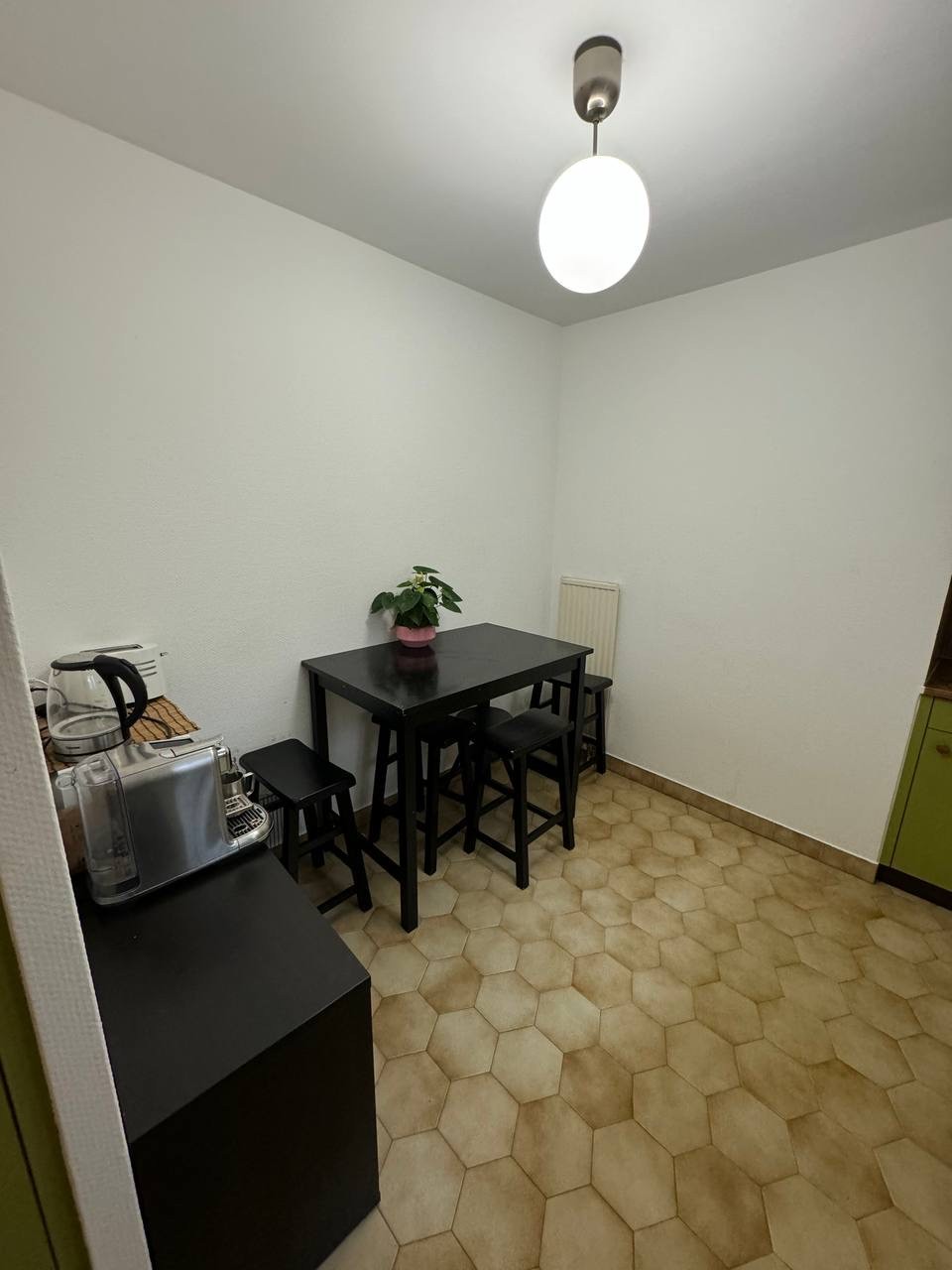 Appartamento di 3 ½ locali, foto 1 di 8