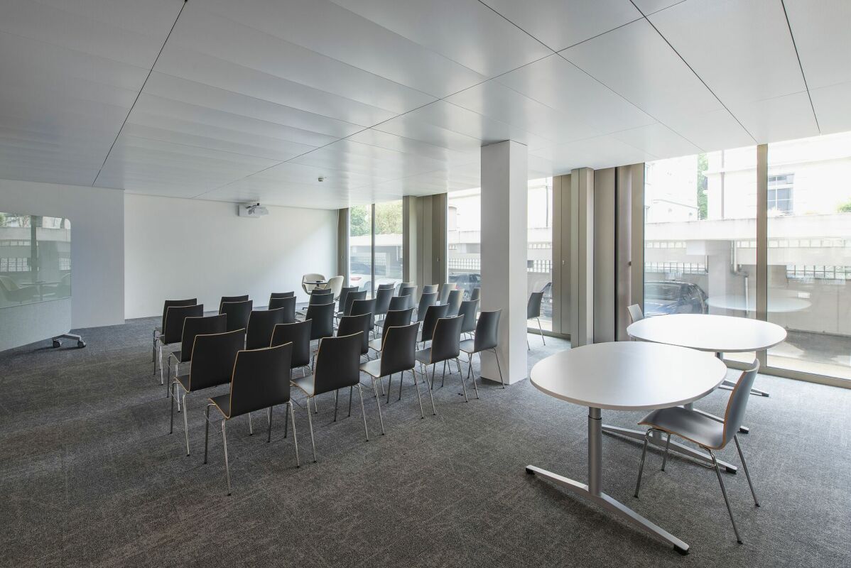 858m² ufficio