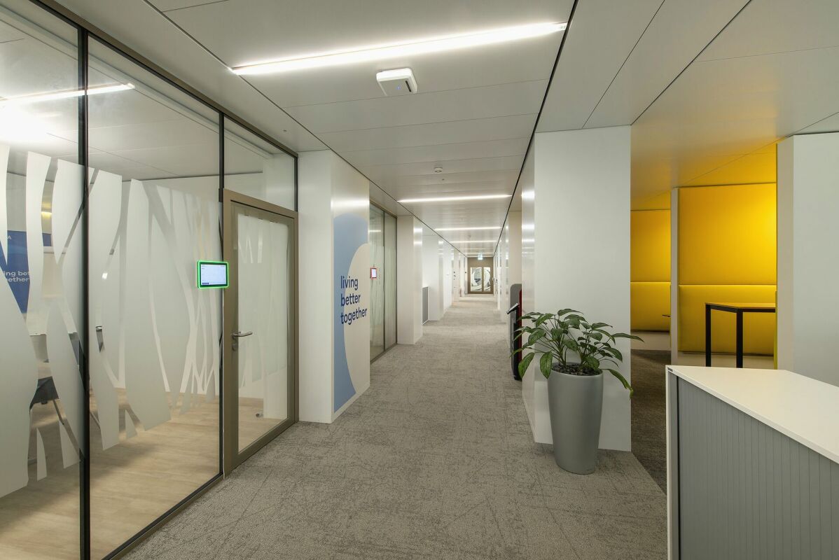 858m² ufficio