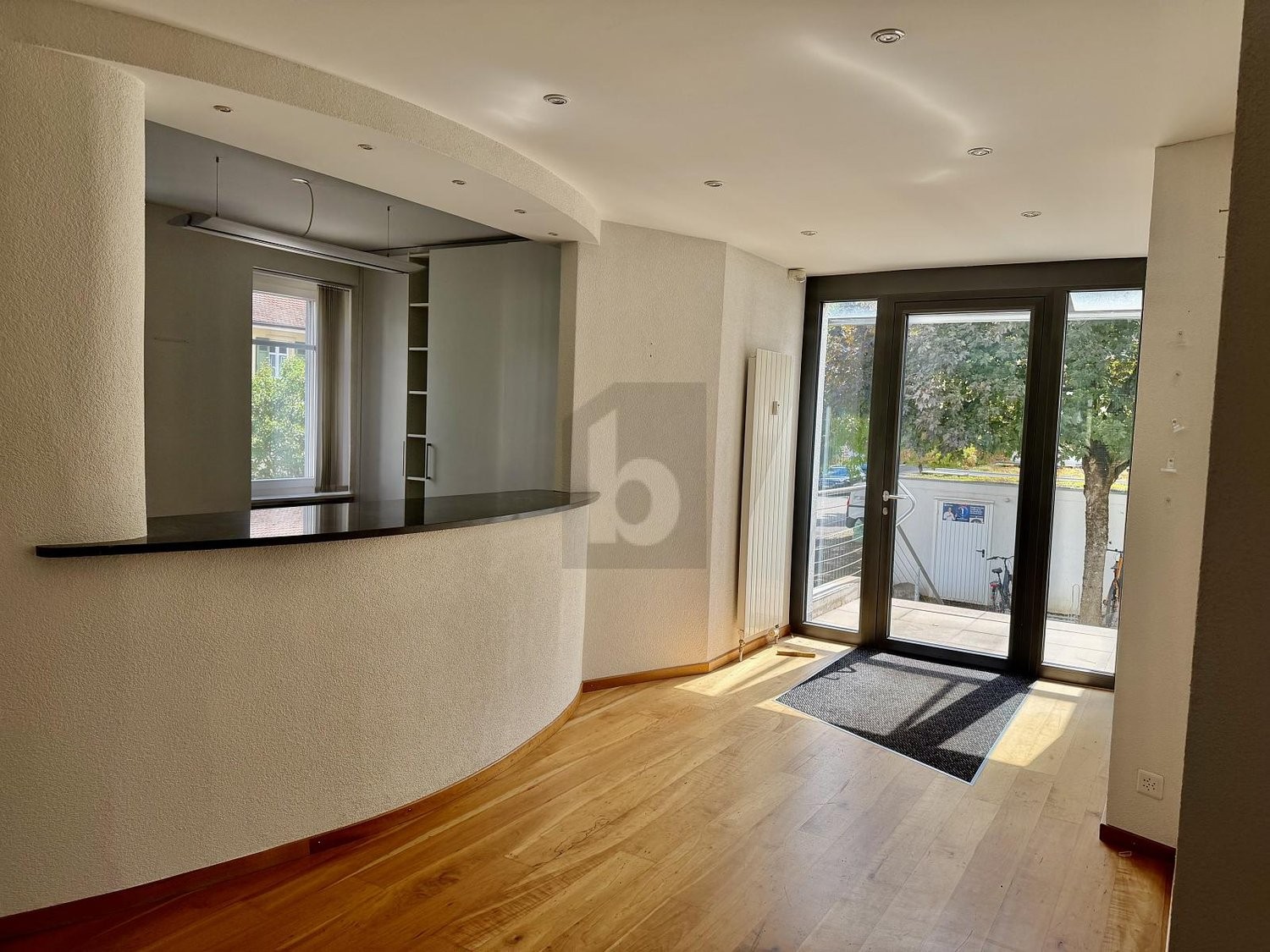 127m² office