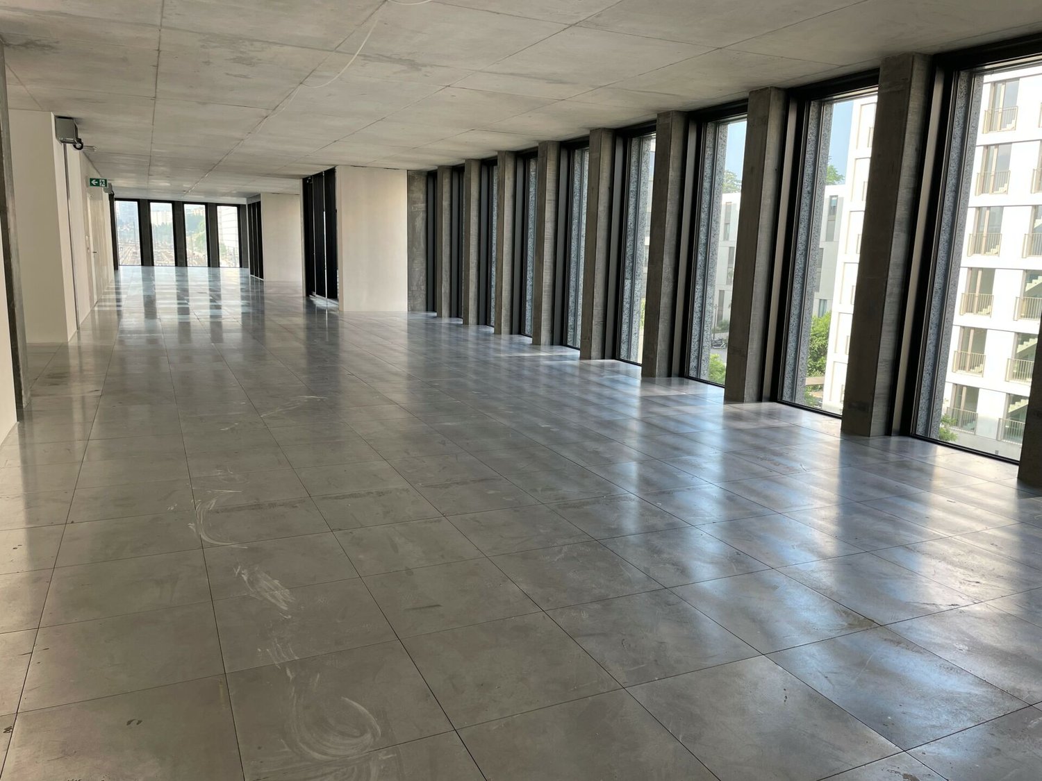 345m² commerciale