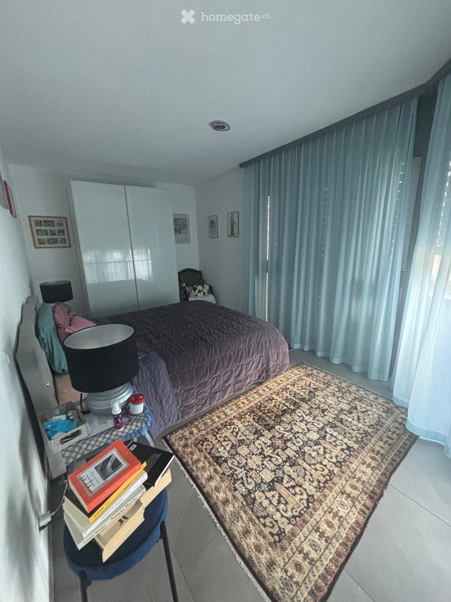 5 rooms apartment