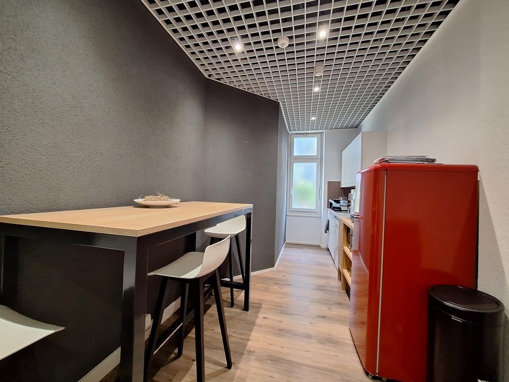 195m² ufficio, foto 8 di 9