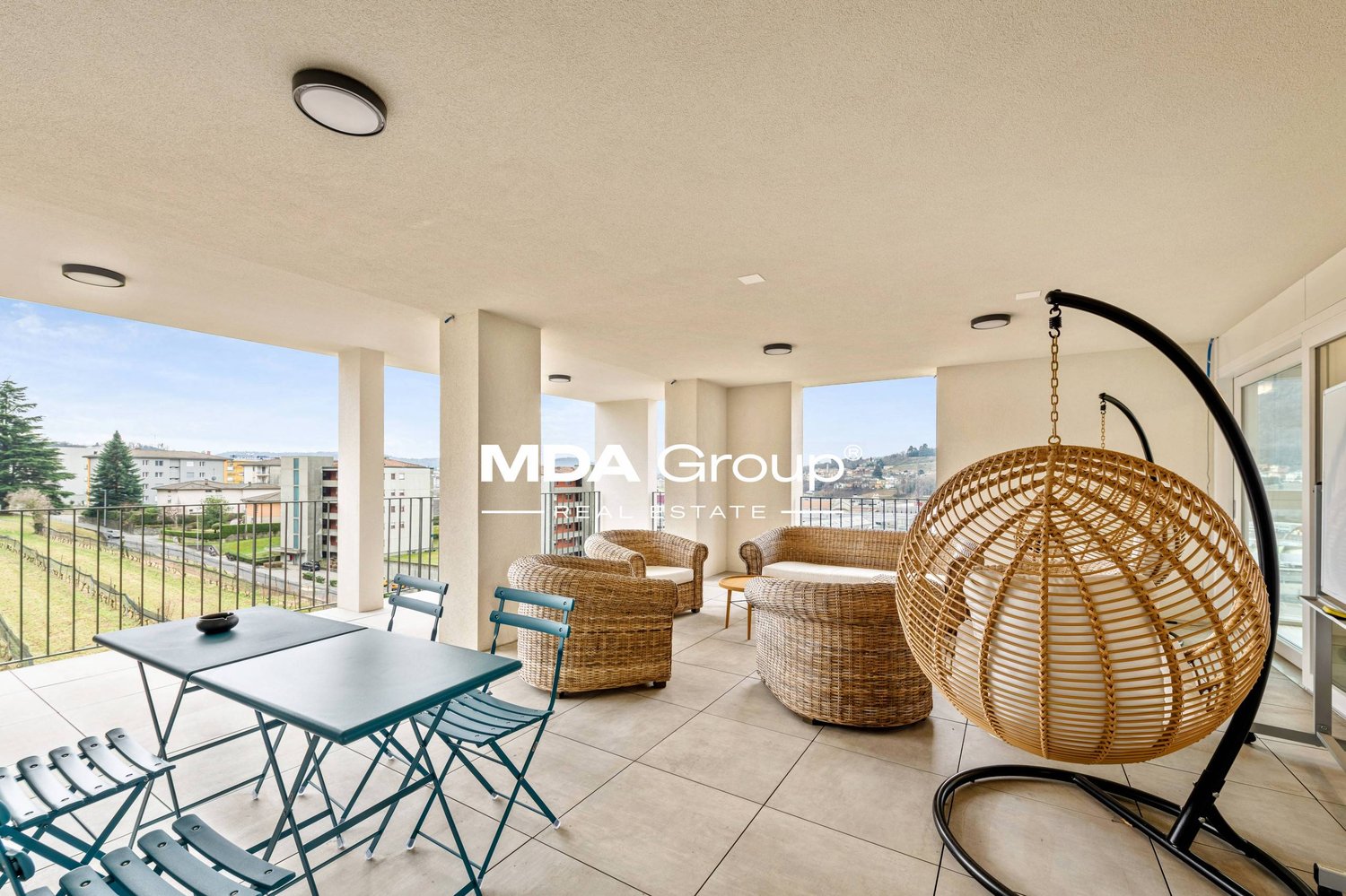 890m² bureau