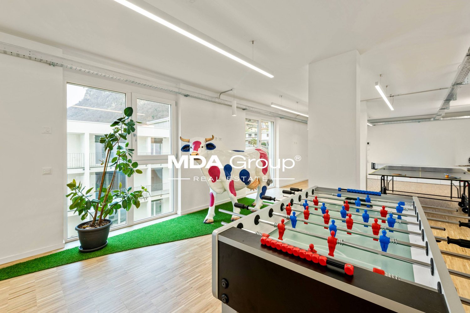 890m² bureau