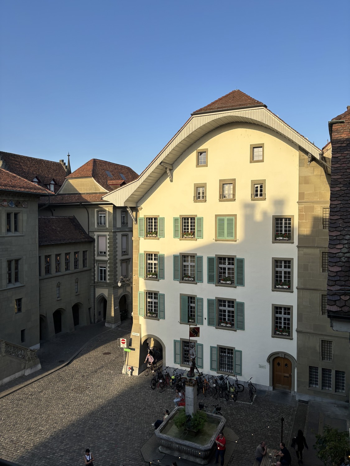 25m² commerciale