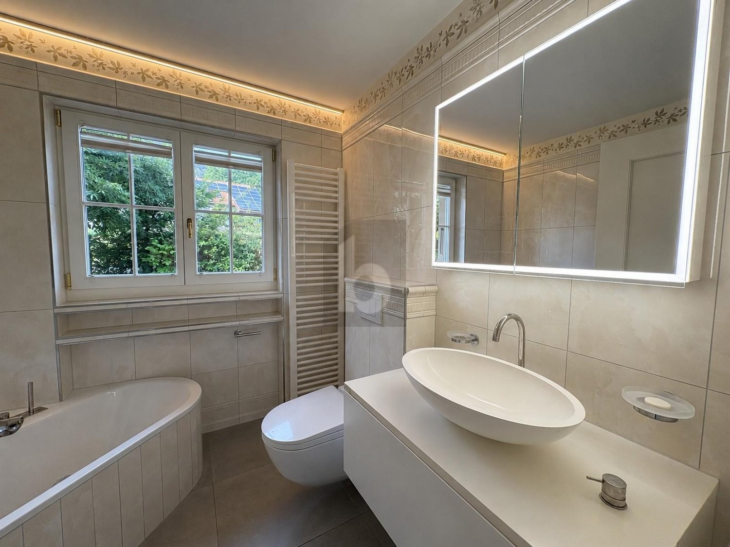 Casa unifamiliare di 4 ½ locali, foto 3 di 4