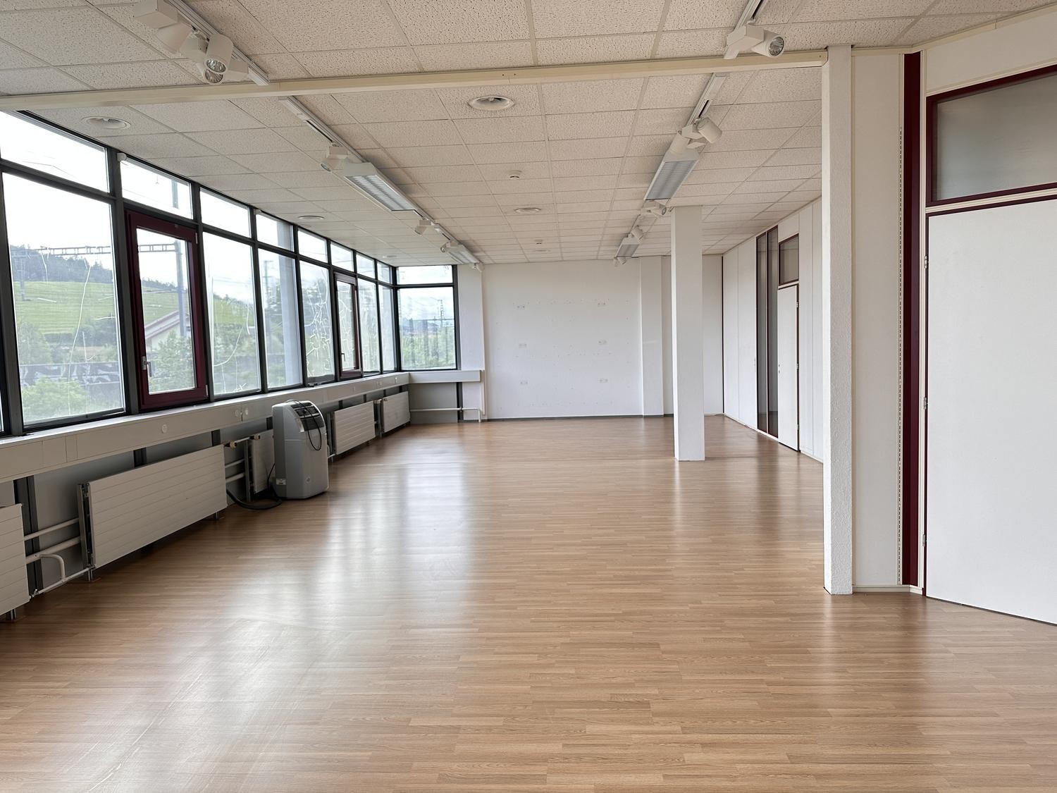 86m² de bureau