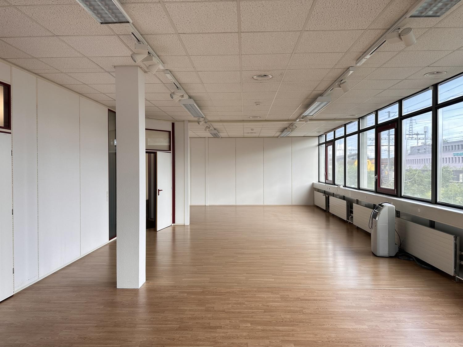86m² de bureau