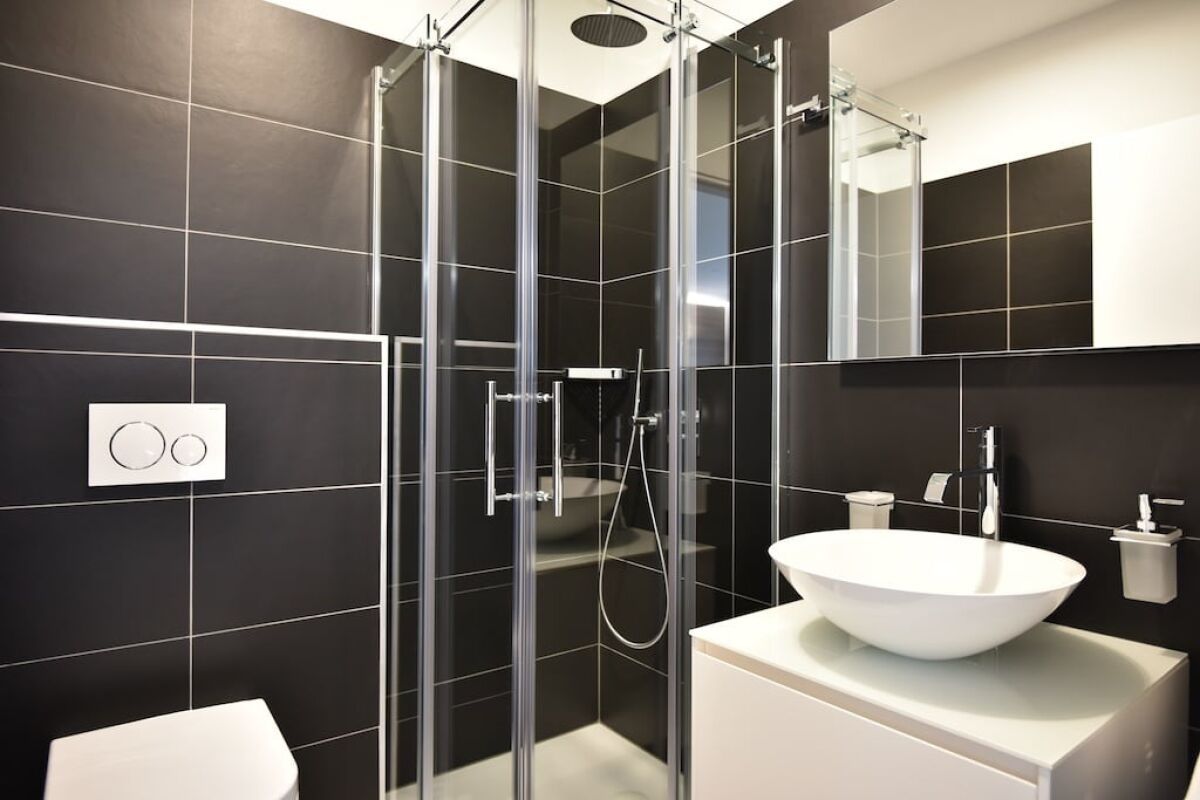 Modern Apartment Luxury C19 Bellinzona 

Appartamento di 3.5 locali a Bellinzona, nel cuore del Ticino, circondato dal verde con vista sulle montagne e sui castelli. 

L'appartamento dispone di un soggiorno luminoso con zona pranzo e cucina a pianta aperta, arredato con moderni mobili di design. 

È, foto 8 di 9
