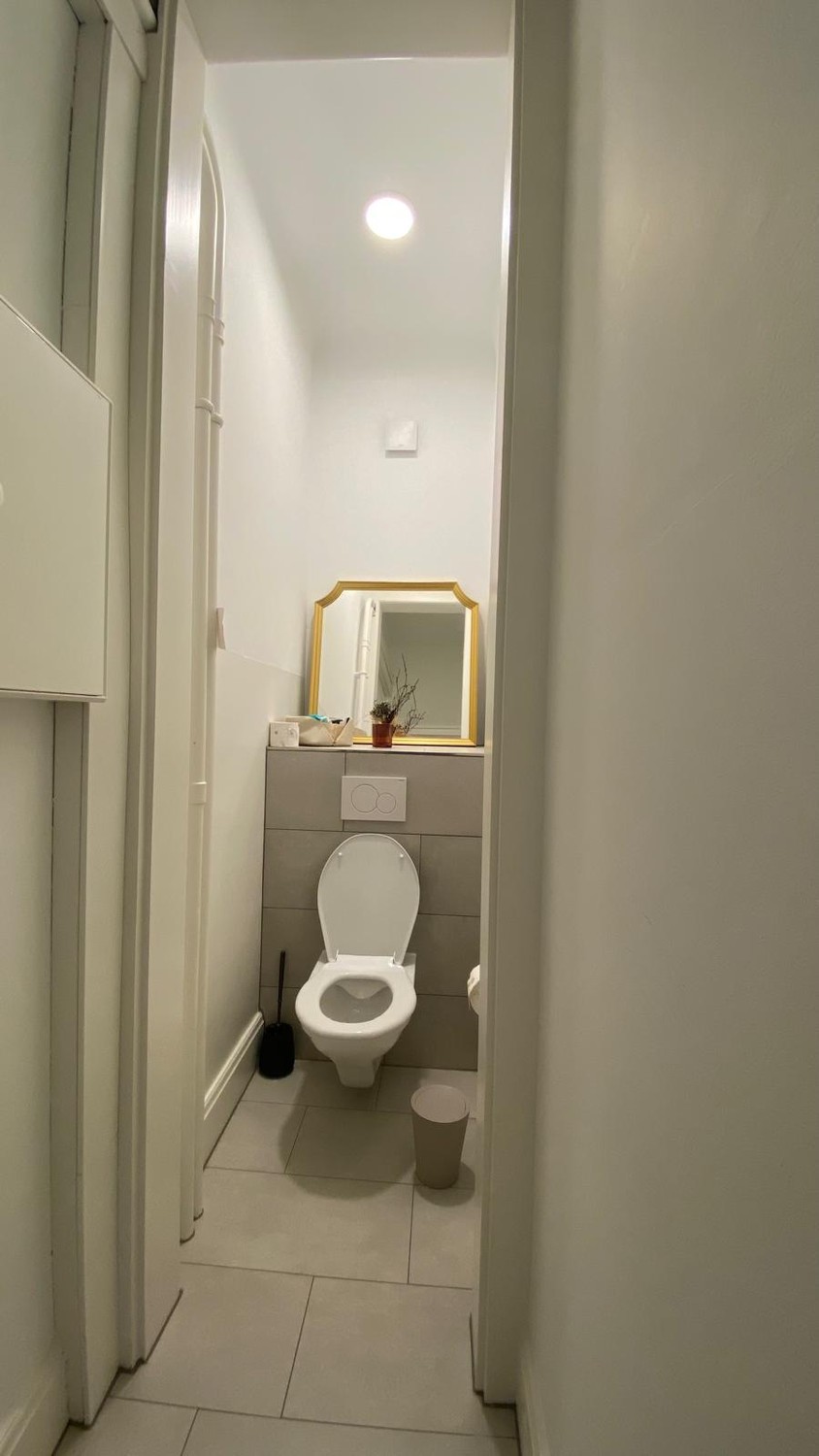 Camera in un appartamento condiviso