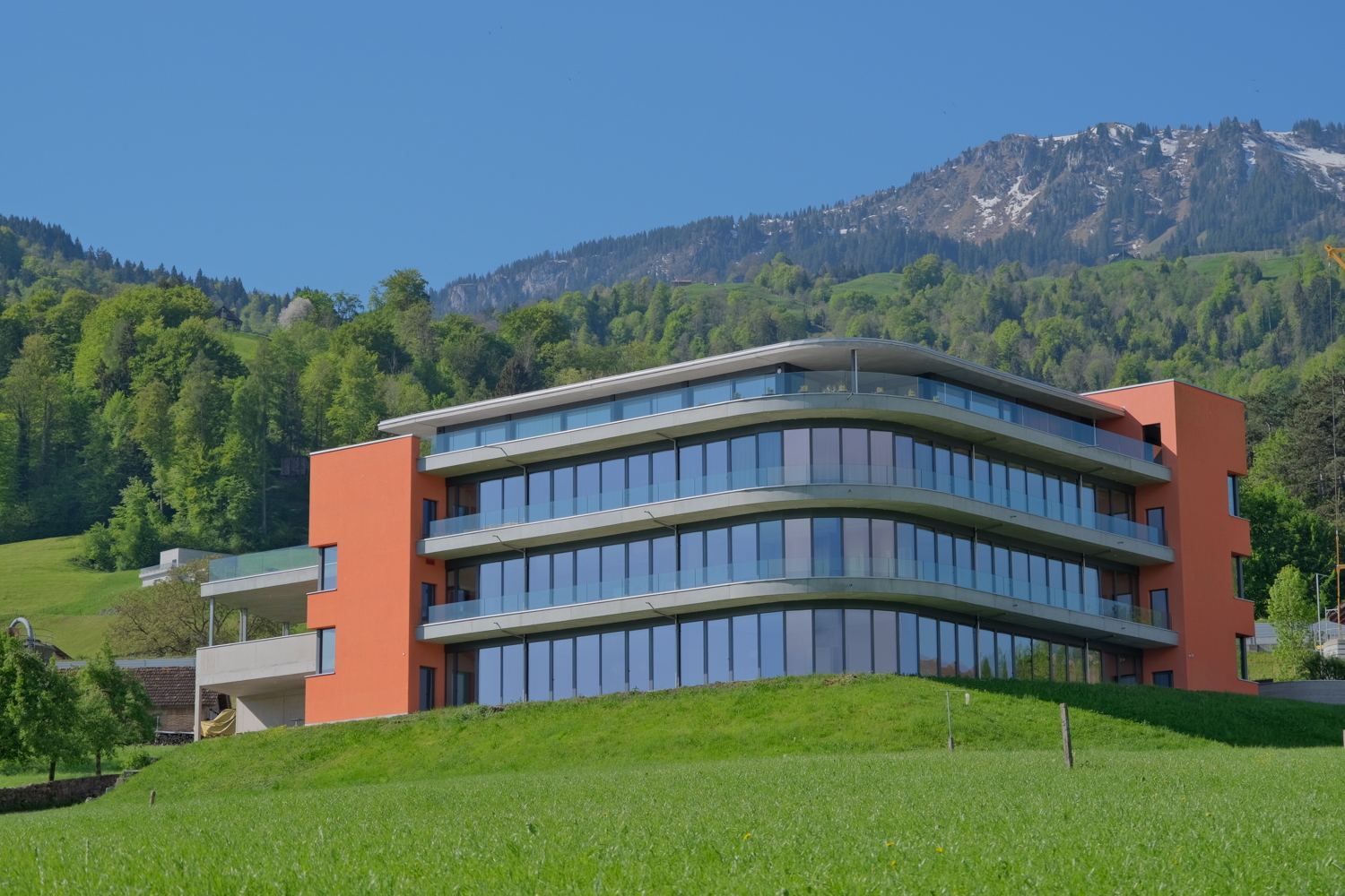 186m² commercial