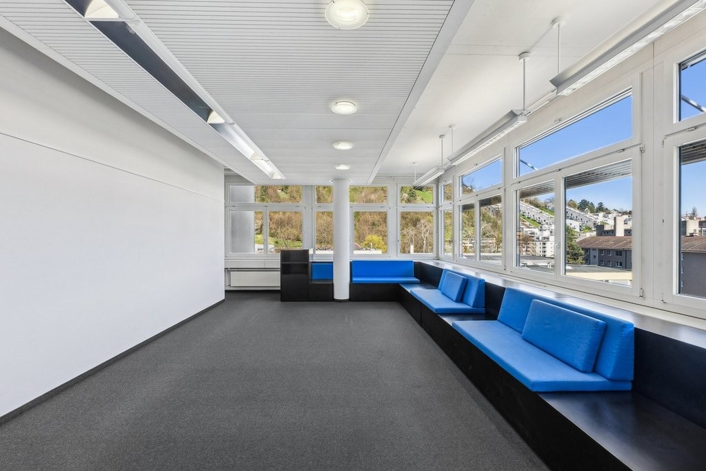 1256m² commerciale