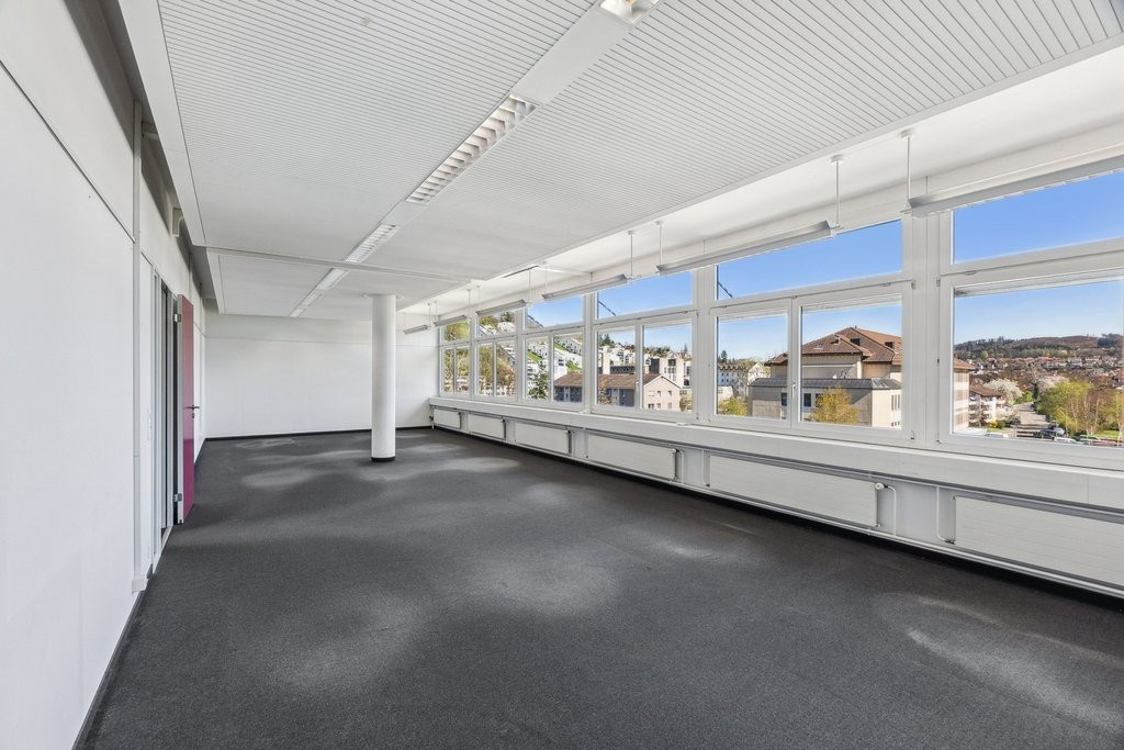 1256m² commerciale